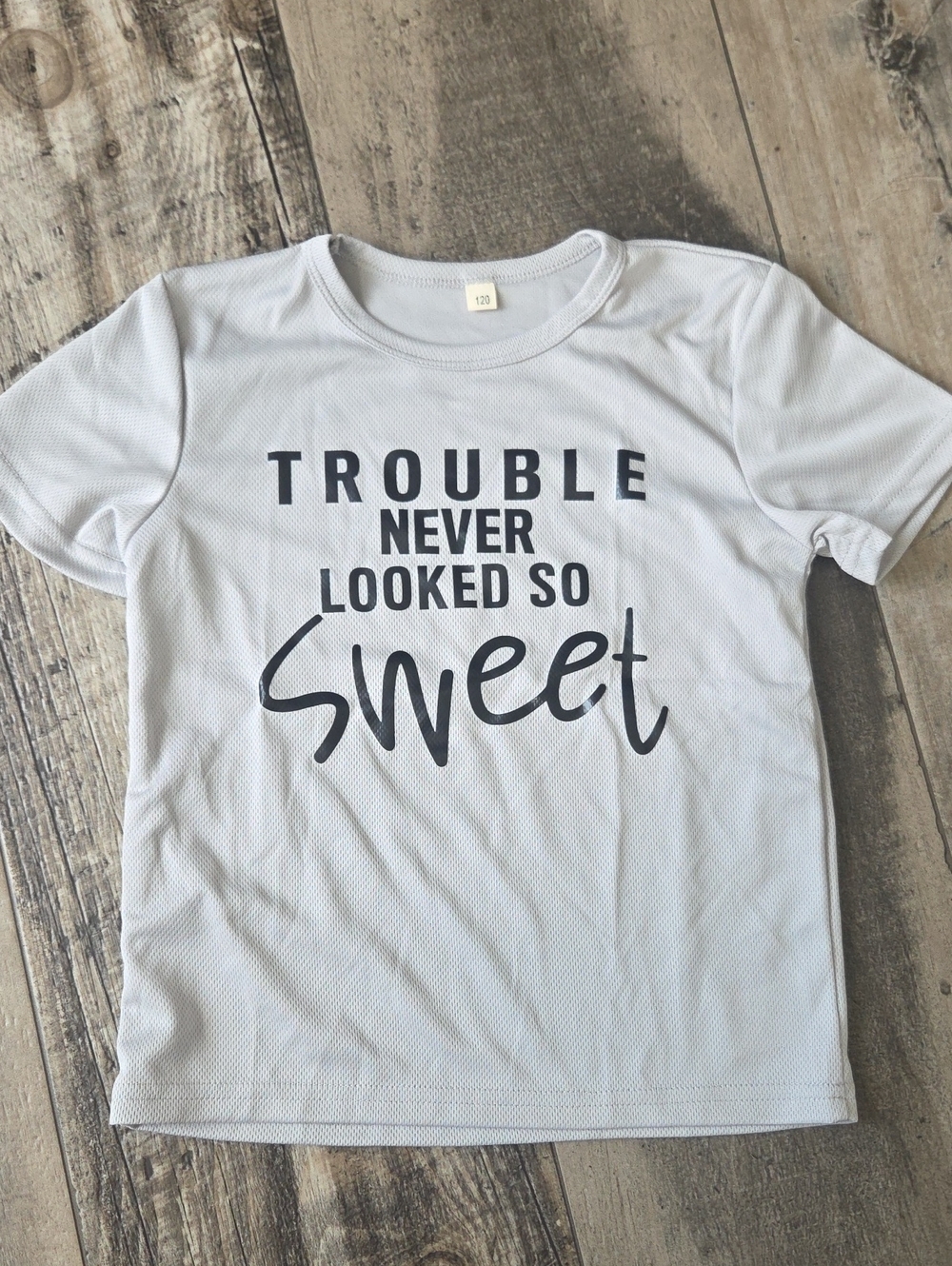 "Trouble Never Looked So Sweet" Graphic Tee - Light Gray Size Small